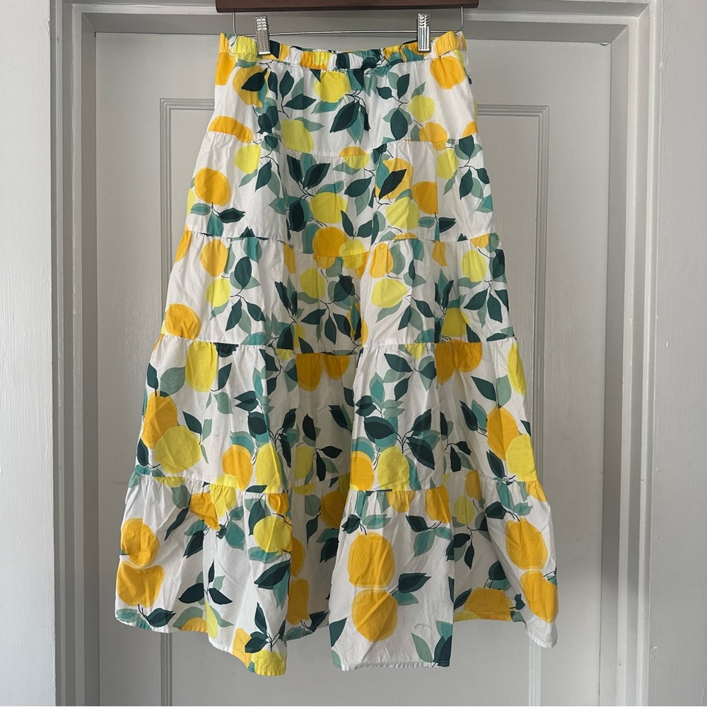 Who What Wear White A-Line Skirt with Yellow Lemon Print